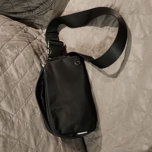 Lululemon Women's Shoulder Strap Sport Bag, Authentic